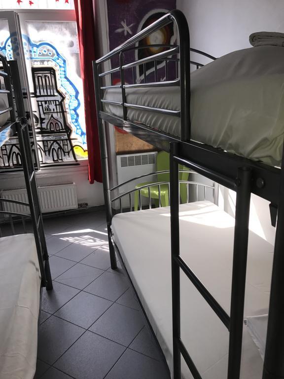 Jacobs Inn Hostel Paris Luaran gambar